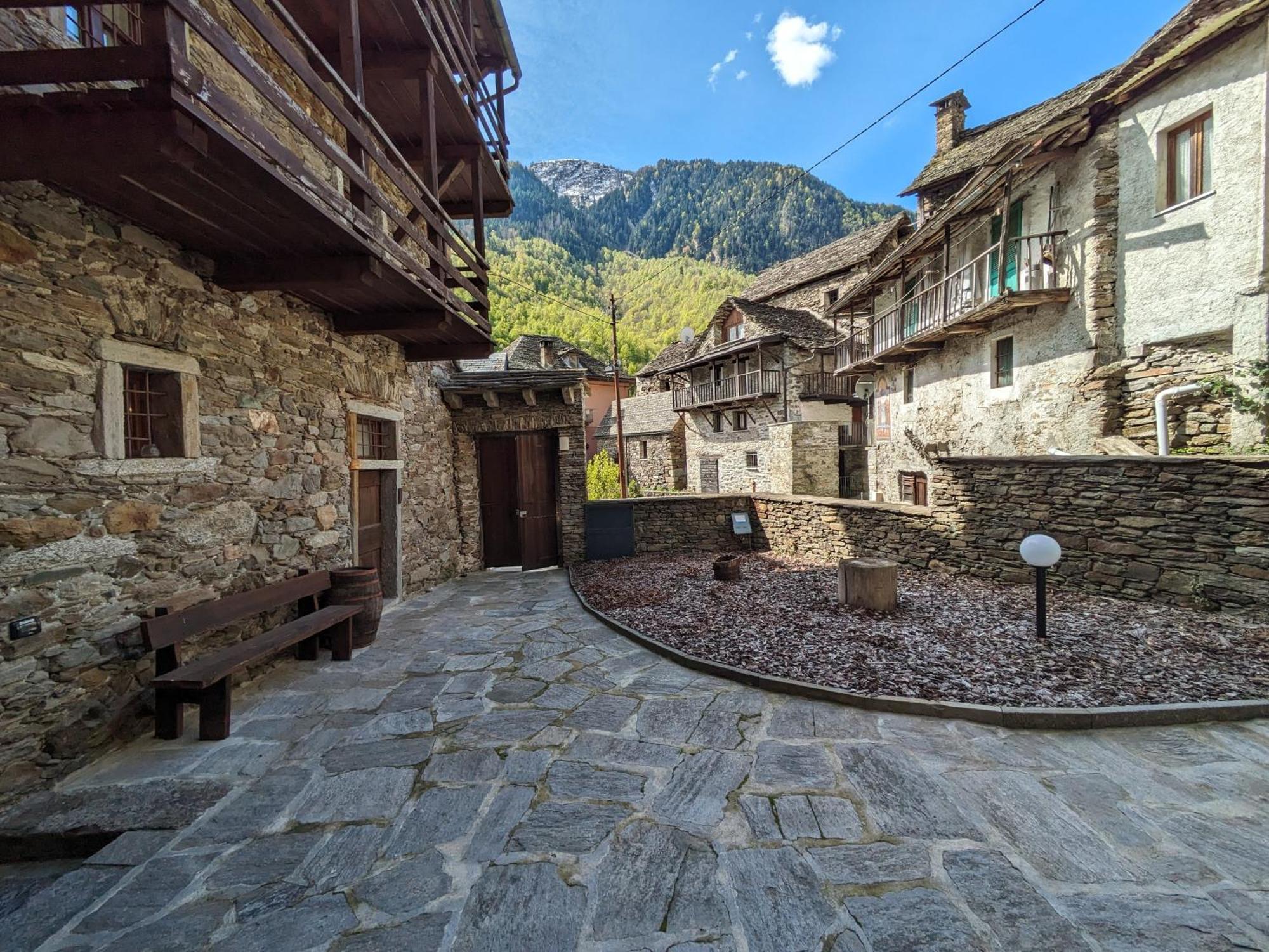 Dimora Storica Casa Vanni Villadossola ภายนอก รูปภาพ