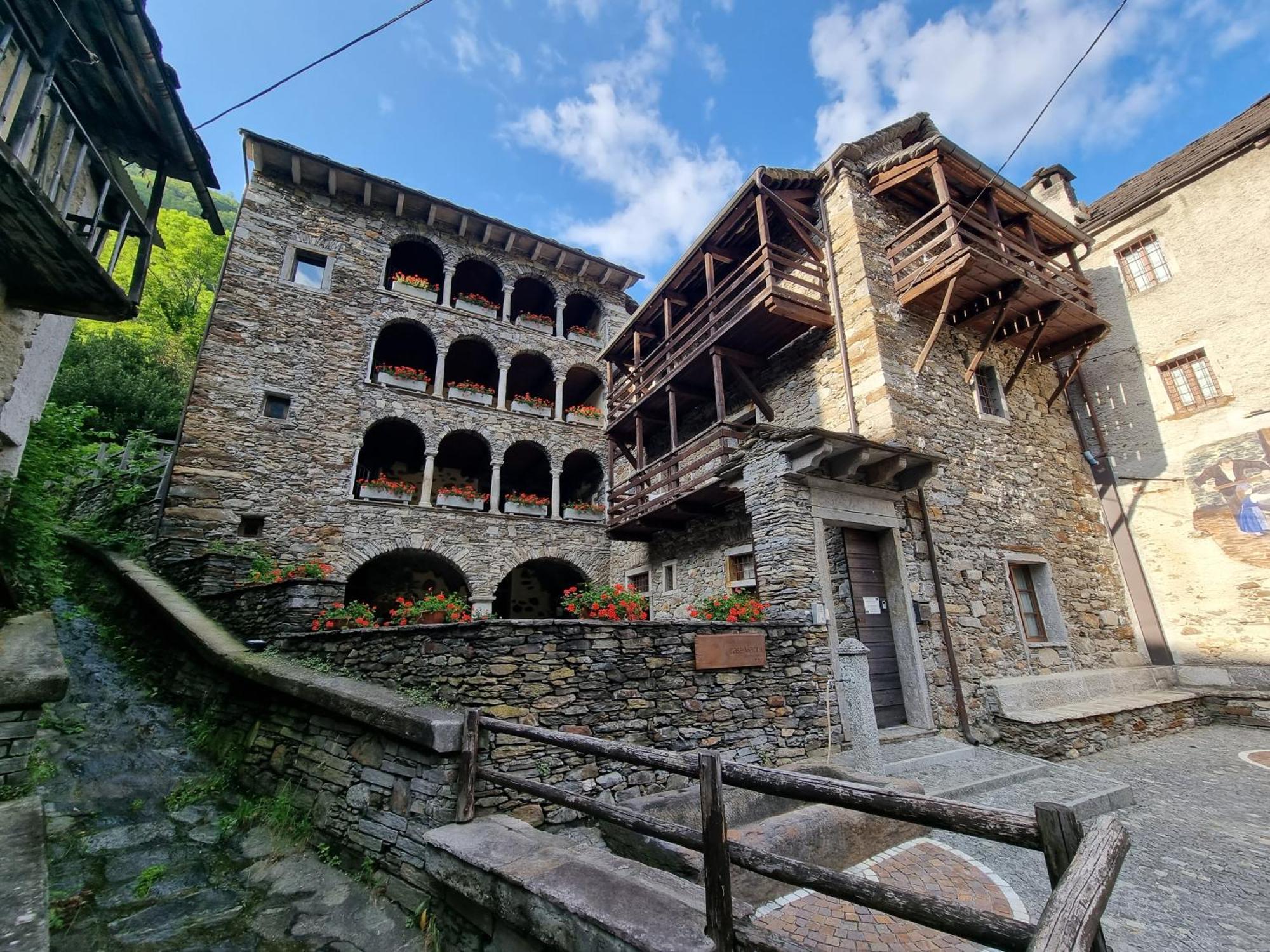 Dimora Storica Casa Vanni Villadossola ภายนอก รูปภาพ